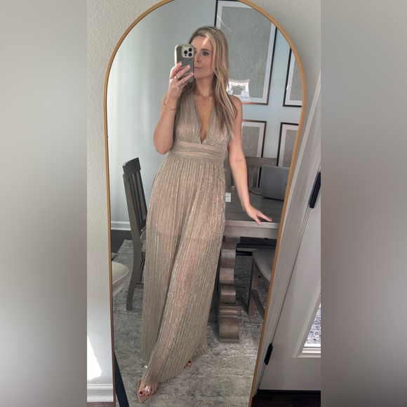 Solemio Dresses & Skirts - Solemio Metallic Gold Plunge V-Neck Prom Dress